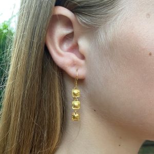 Dangle squares 22k gold earrings