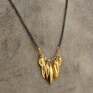 22k gold leaves pendants necklace