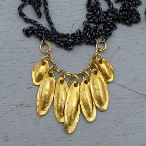 22k gold leaves pendants necklace