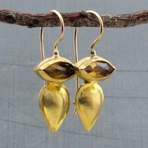 Beer Quartz 22k gold earrings