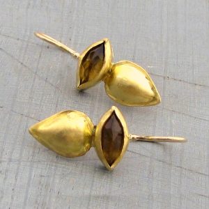 Beer Quartz 22k gold earrings