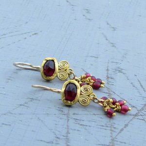 Dangle Garnet 22k gold earrings