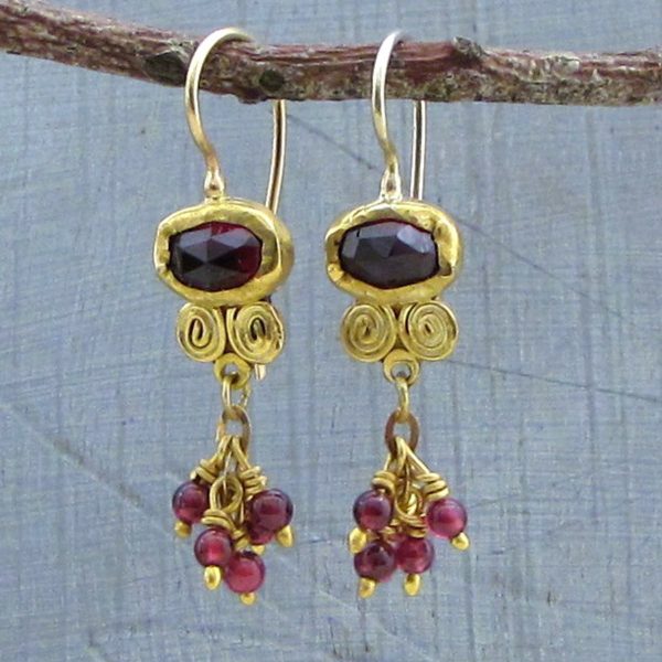 Dangle Garnet 22k gold earrings