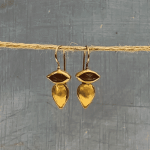 Beer Quartz 22k gold earrings