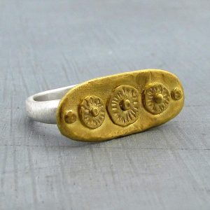 Oval 24k gold and silver ring