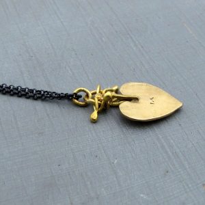 Heart 22k gold pendant necklace