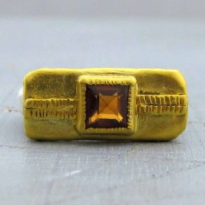 Garnet solid 24k gold ring