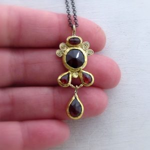 24k gold jewelry collection - Garnet 24k gold pendant