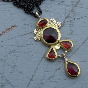 24k gold jewelry collection - Garnet 24k gold pendant