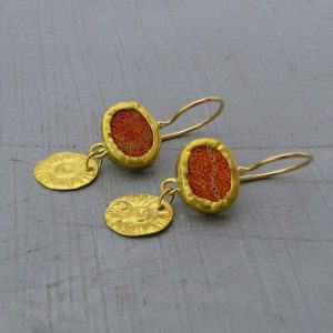 Dangle Coral fine gold earrings