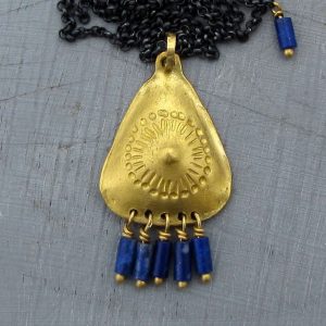 Lapis Lazuli 24 karat gold pendant necklace