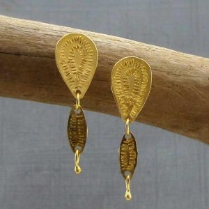 Dangle handmade 22k gold studs earrings