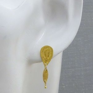 Dangle handmade 22k gold studs earrings