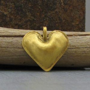 Heart 22 karat gold pendant