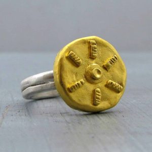 24 karat gold 'sun' ring