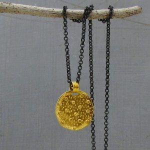 24k solid gold round pendant