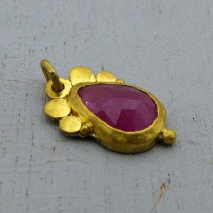 Pink Sapphire 24 karat gold pendant