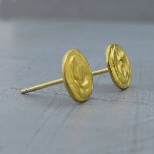 Dome 24k gold stud earrings