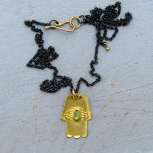 Emerald 22k gold Hamsa pendant necklace