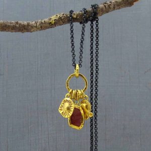 Red Spinal 24k gold pendants necklace