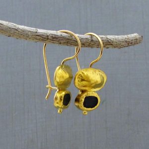 Onyx 24k gold dangle earrings