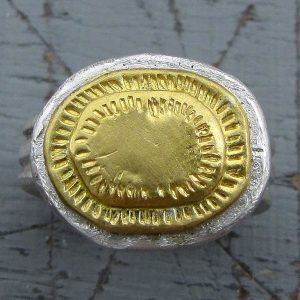 oval 22k gold ring