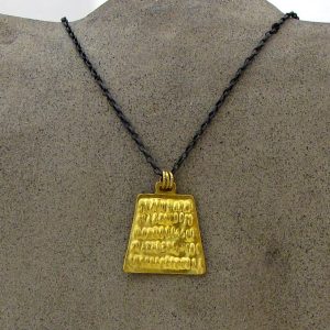 24k gold pendant necklace