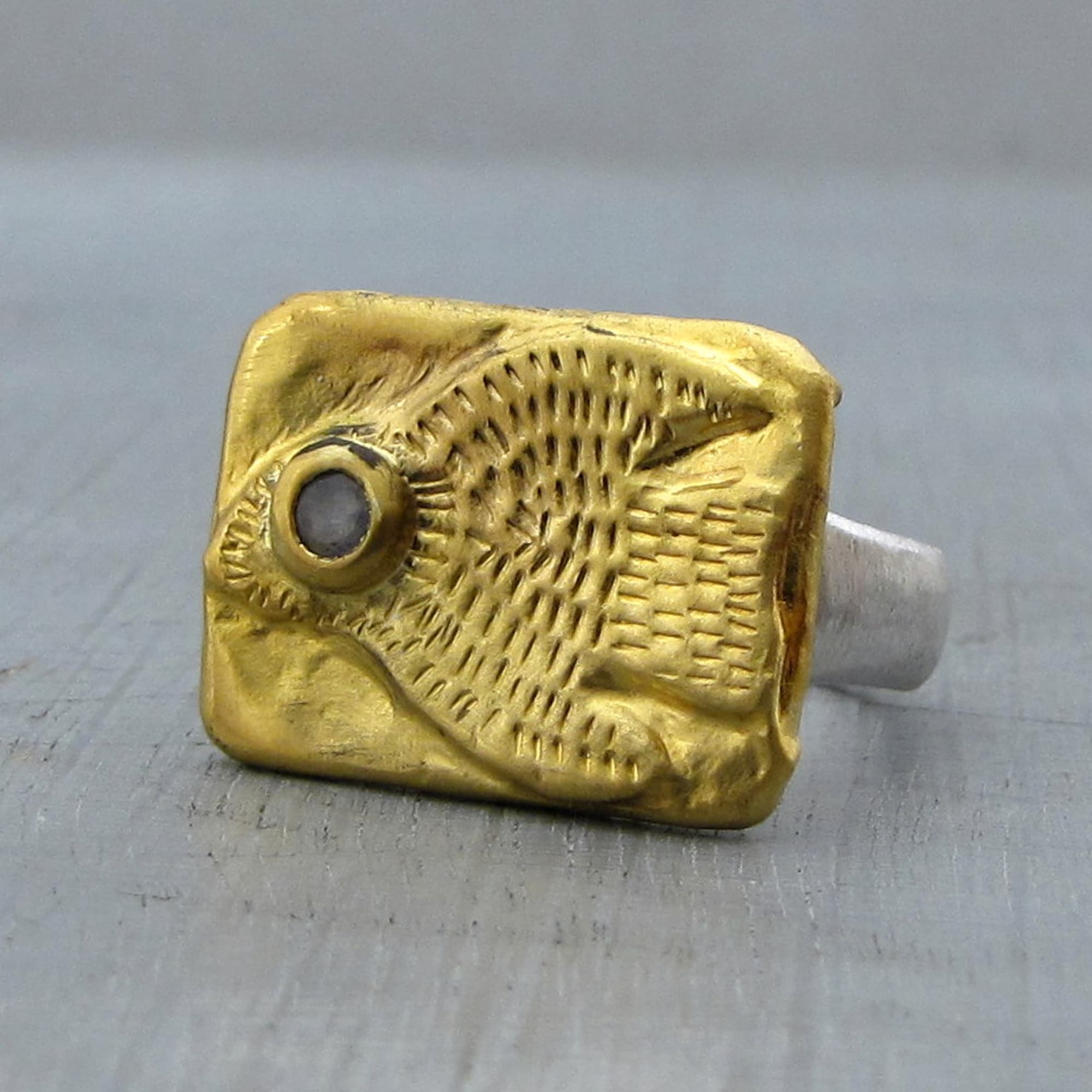 Bird Moonstone 24k gold ring