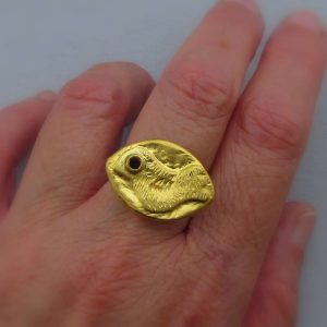 24k Gold Ring Bird with a red Garnet eye