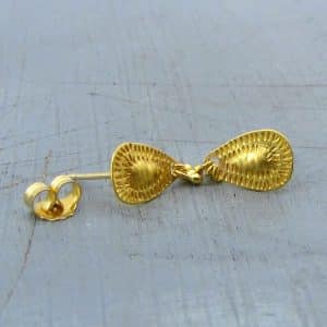 Drop shaped 22k gold studs earrings