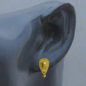 Drop shaped 22k gold studs earrings