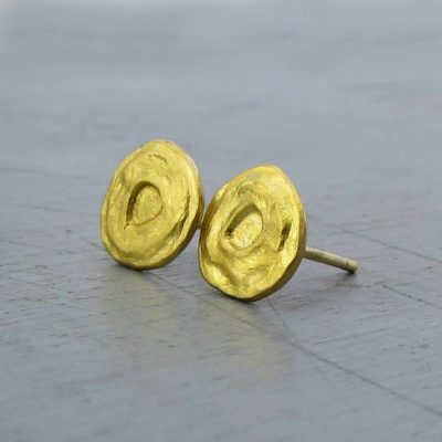 Dome 24k gold stud earrings