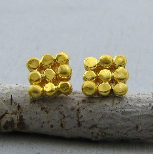 Granulation 24k gold studs earrings