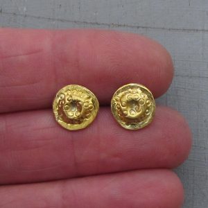 Hammered 24k gold circle studs