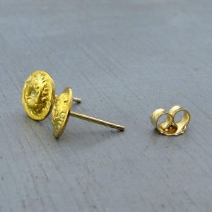 Hammered 24k gold circle studs