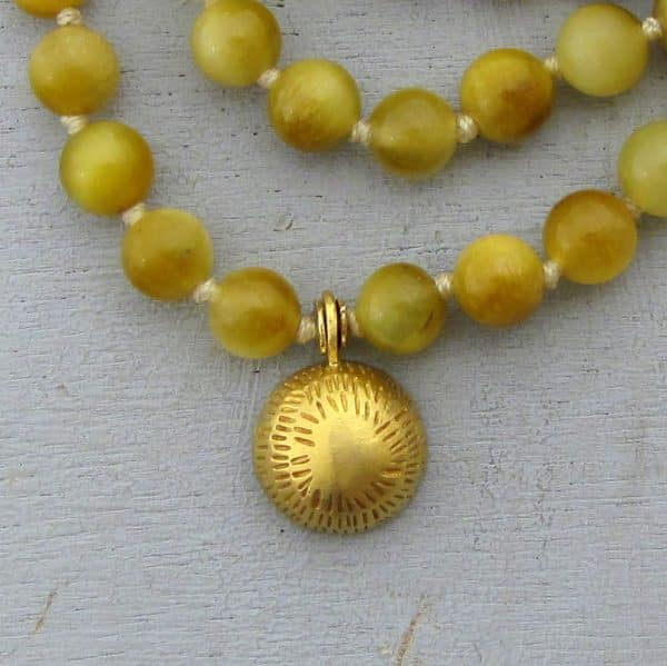 Yellow Cat's Eye 22k gold necklace
